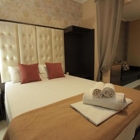 Hotel Epavli Nea Kallikrateia Екстериор снимка