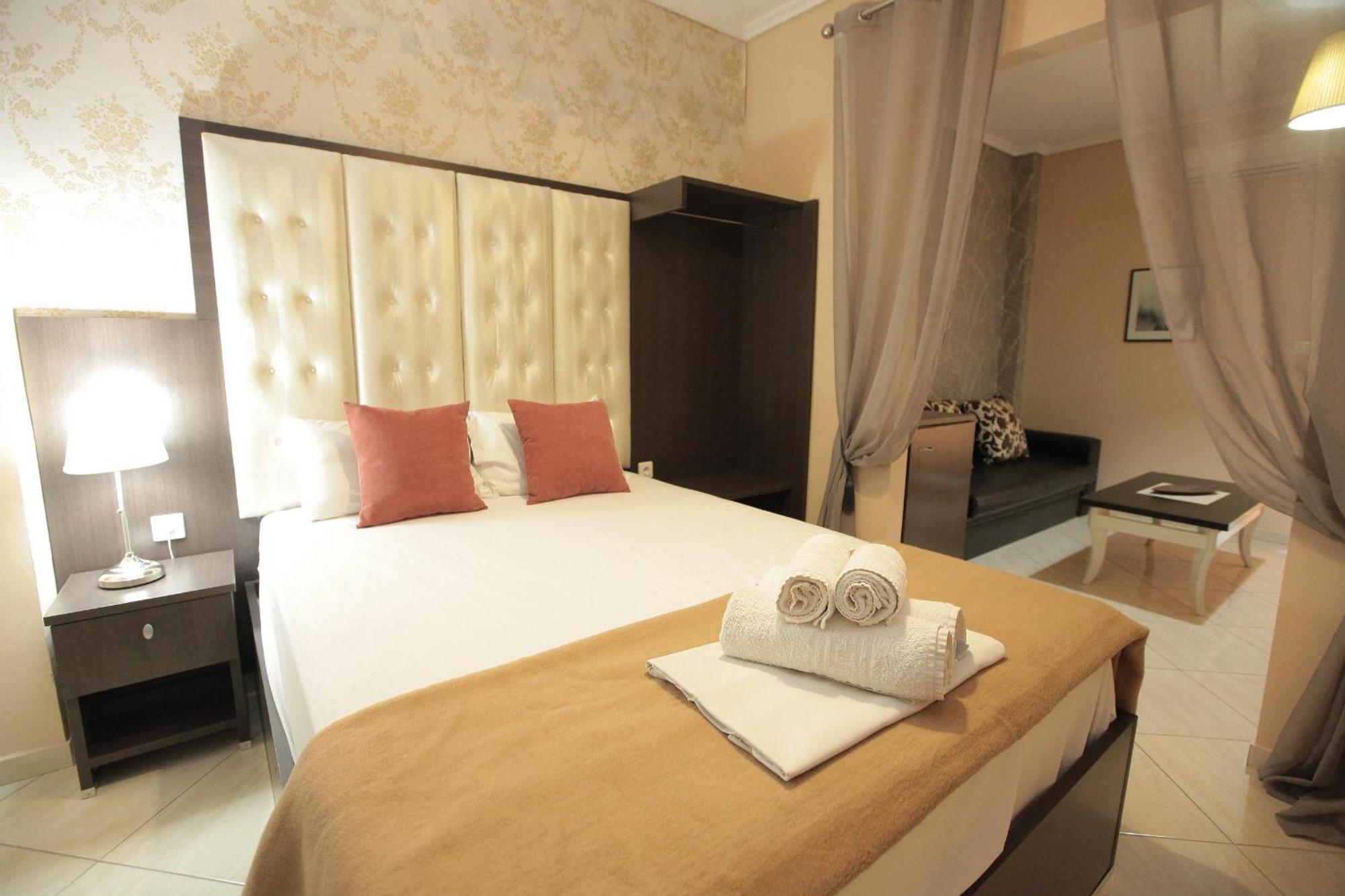 Hotel Epavli Nea Kallikrateia Екстериор снимка