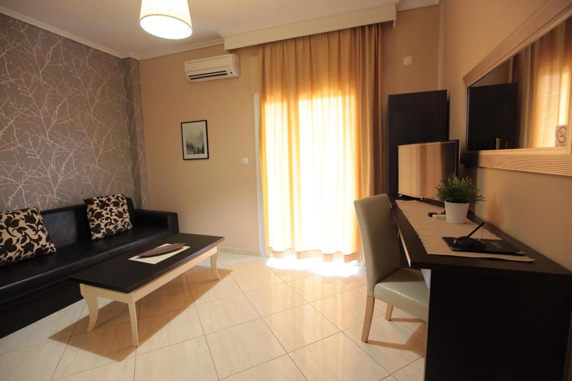 Hotel Epavli Nea Kallikrateia Екстериор снимка