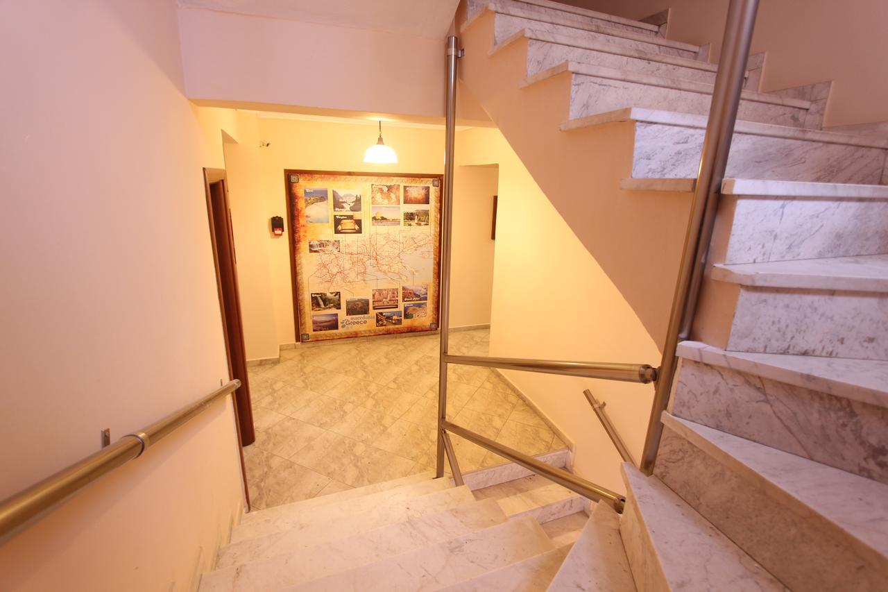 Hotel Epavli Nea Kallikrateia Екстериор снимка