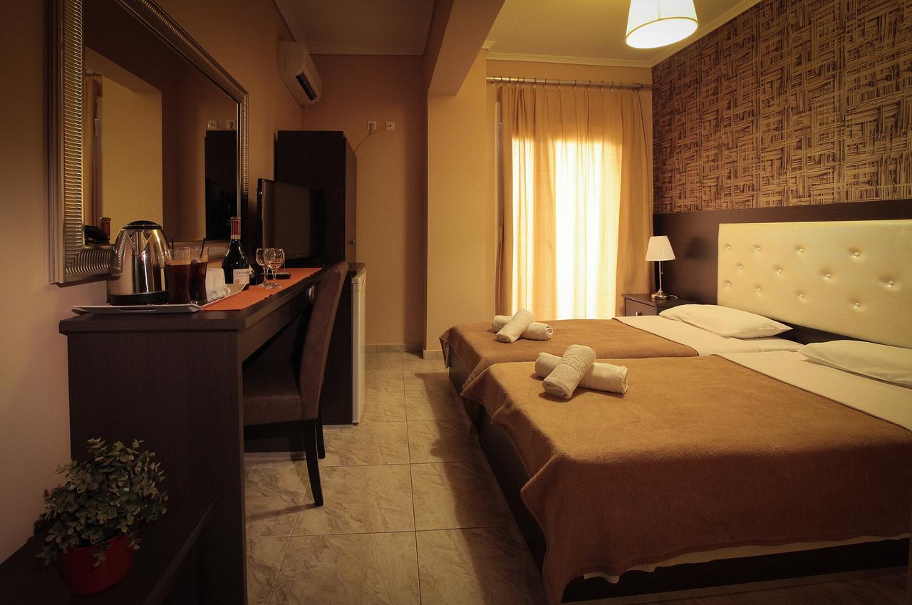 Hotel Epavli Nea Kallikrateia Екстериор снимка
