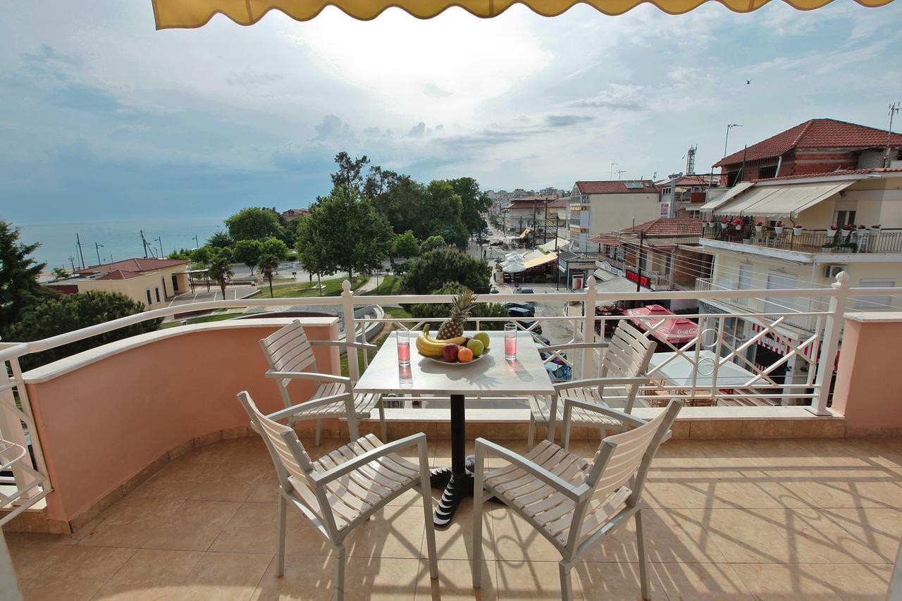 Hotel Epavli Nea Kallikrateia Екстериор снимка