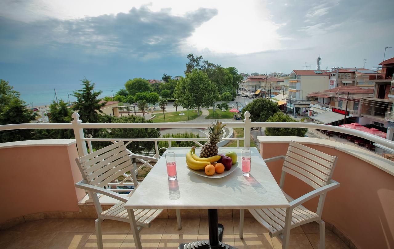 Hotel Epavli Nea Kallikrateia Екстериор снимка