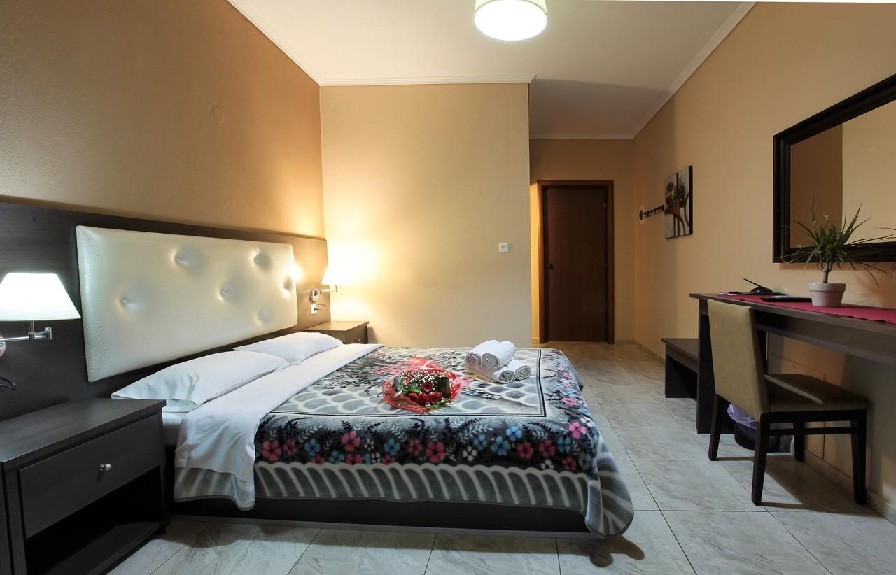 Hotel Epavli Nea Kallikrateia Екстериор снимка