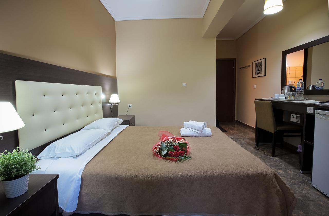 Hotel Epavli Nea Kallikrateia Екстериор снимка